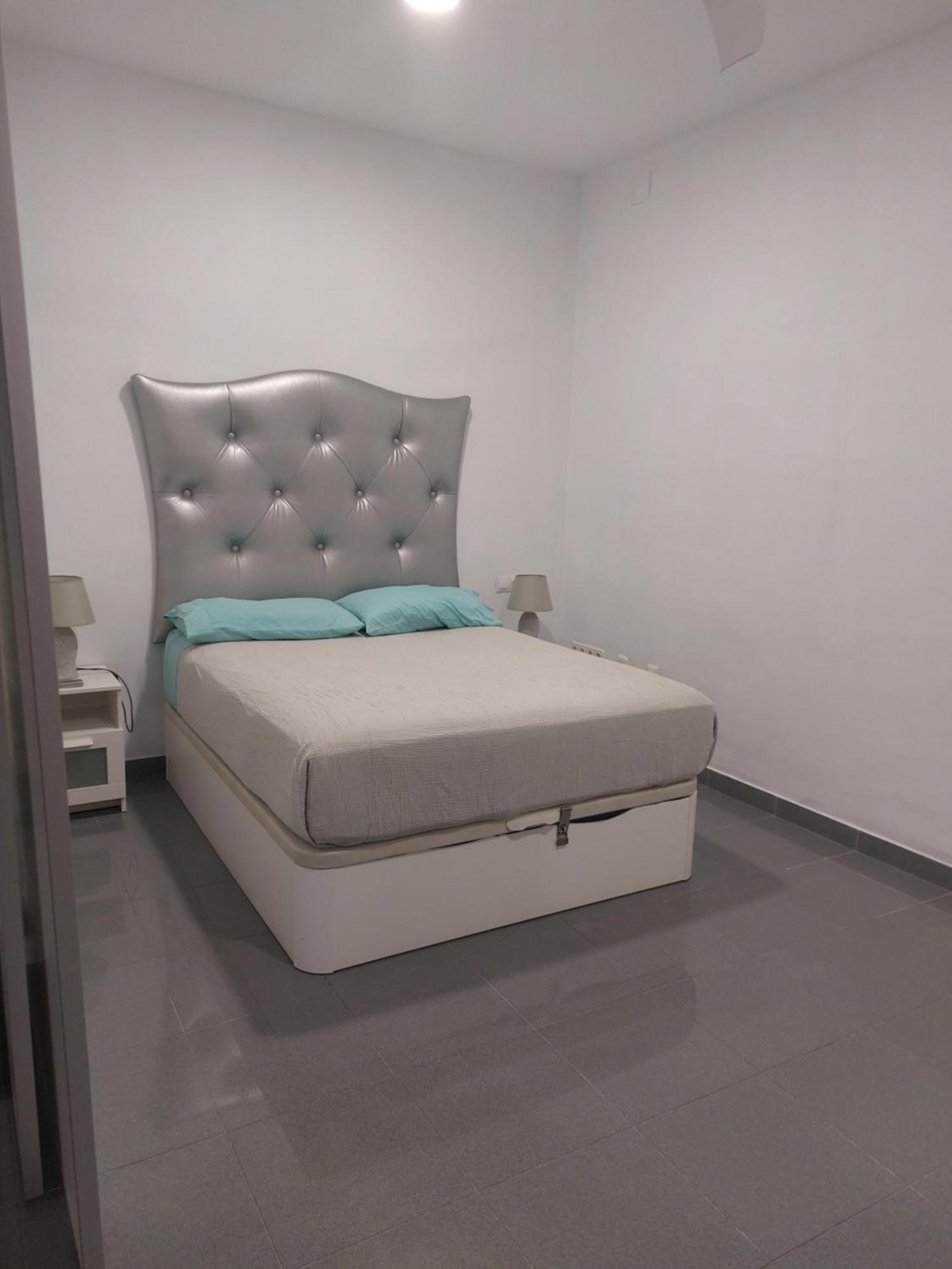 Apartamento La Cueva Del Violin Torre Del Mar Exterior foto